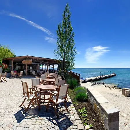 комплекс райска градина Хотел