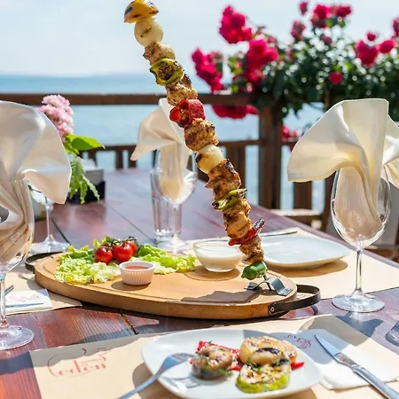 комплекс райска градина Хотел 5*