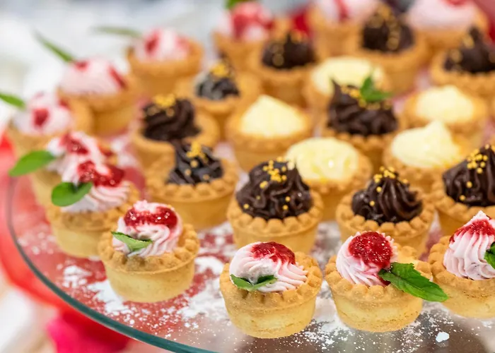 Garden Of Eden Complex Szálloda 5*