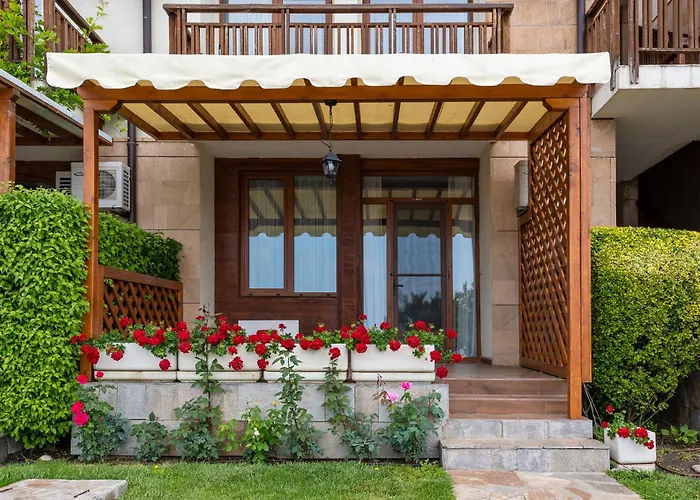 Garden Of Eden Complex Hotell