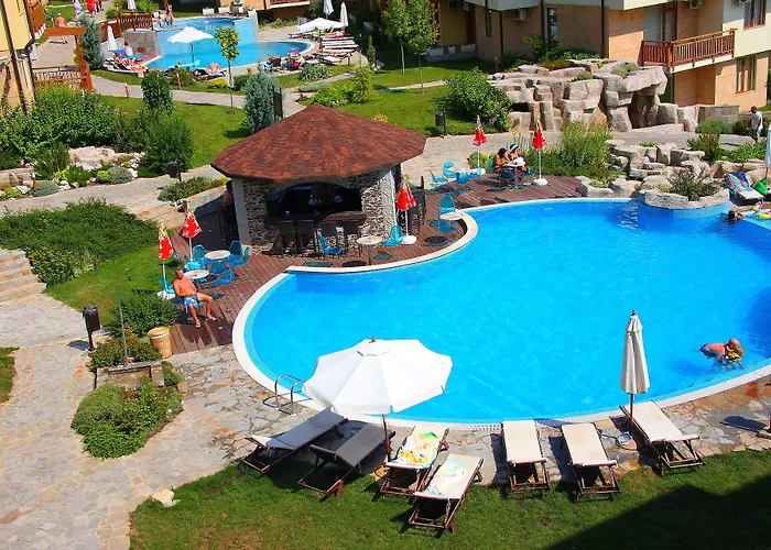 Garden Of Eden Complex Szálloda 5*