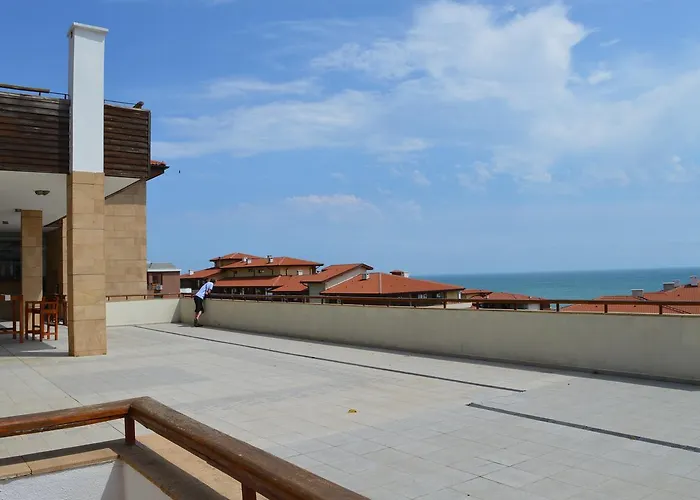 花园伊甸园大厦酒店 5*