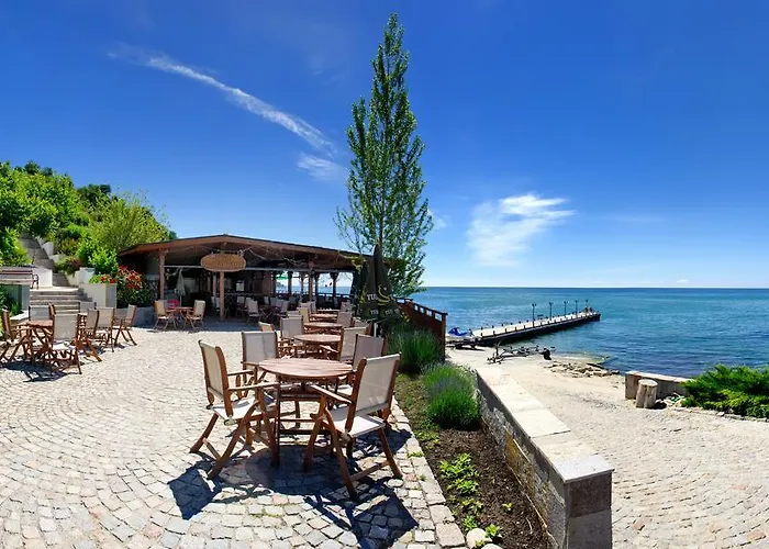 Garden Of Eden Complex Hotell