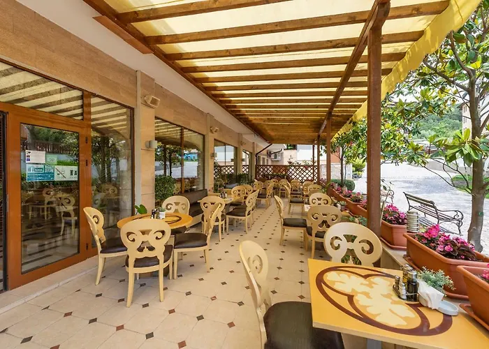 花园伊甸园大厦酒店