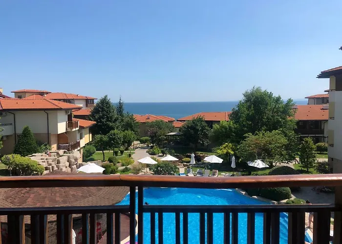 Garden Of Eden Complex Szálloda 5*